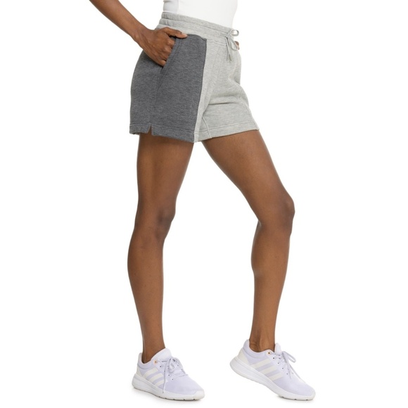 Smartwool Women's Light Gray Grey Recycled Terry Shorts Casual Size Small - Picture 1 of 9